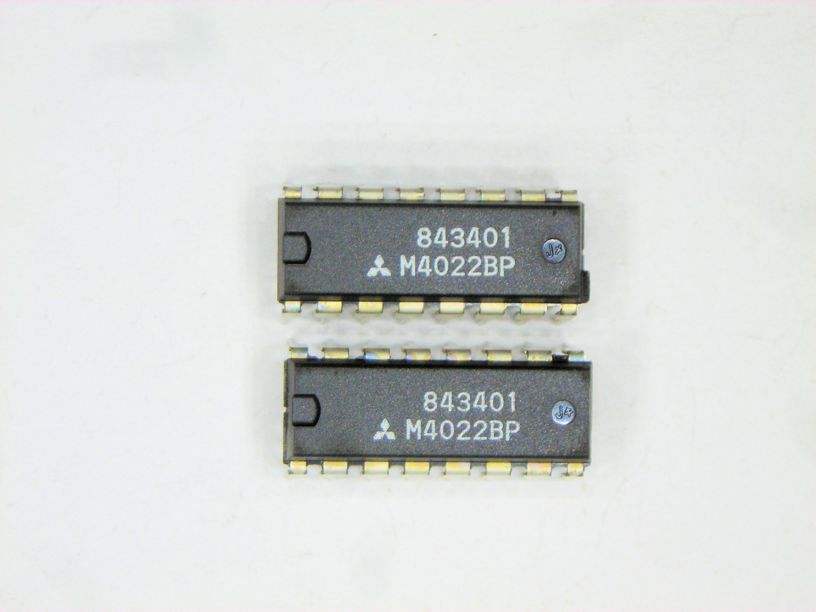 M4022BP   4022         16P DIP