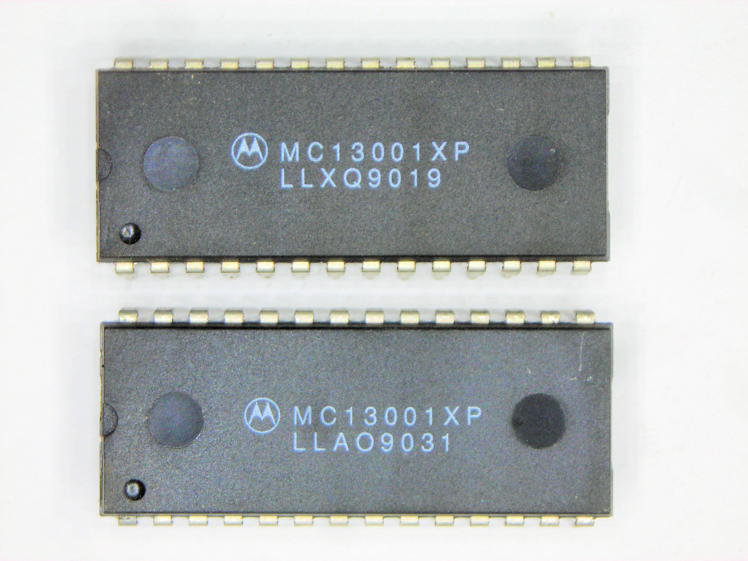 MC13001XP     28P DIP