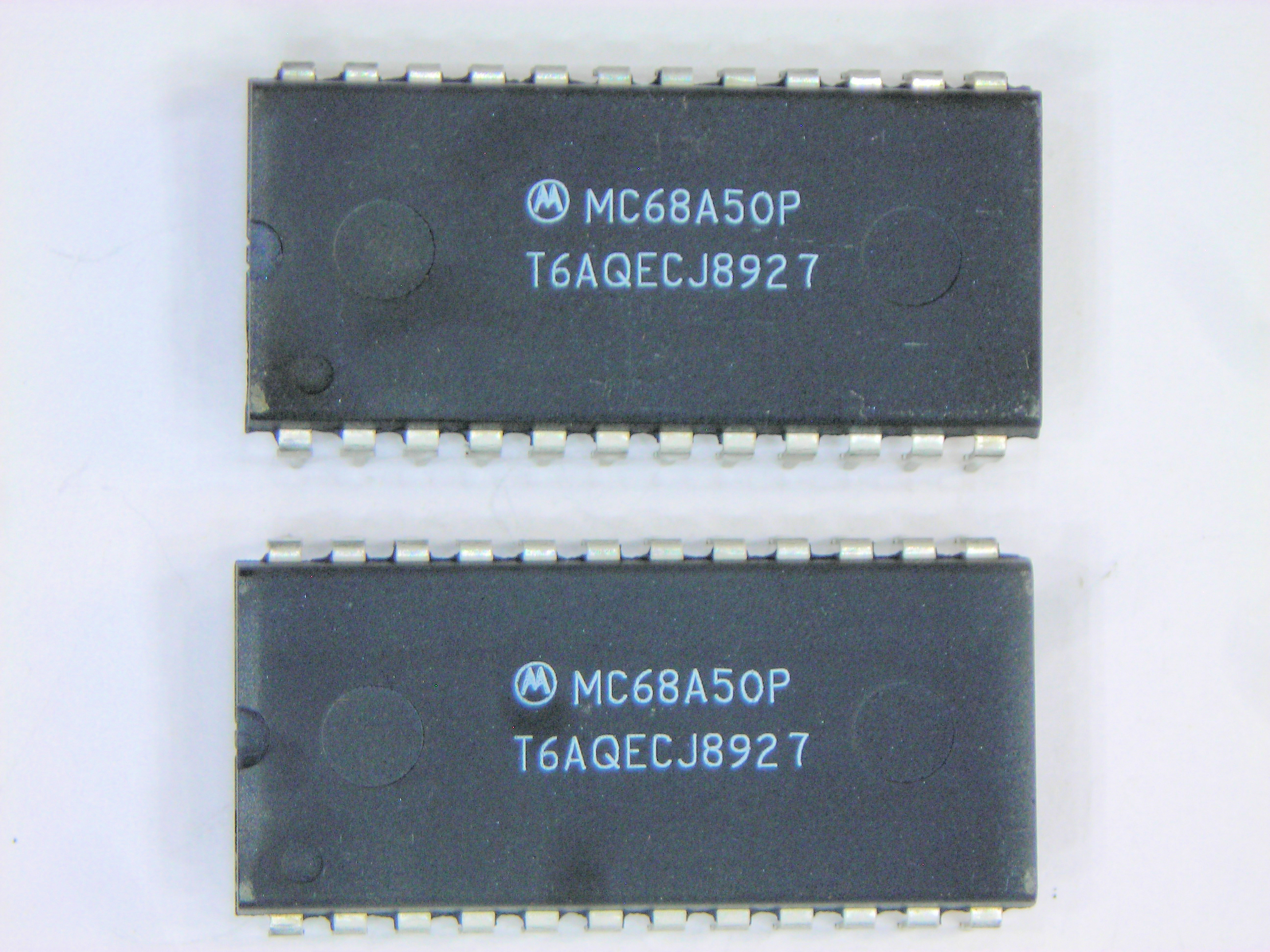 MC68A50P      24P DIP