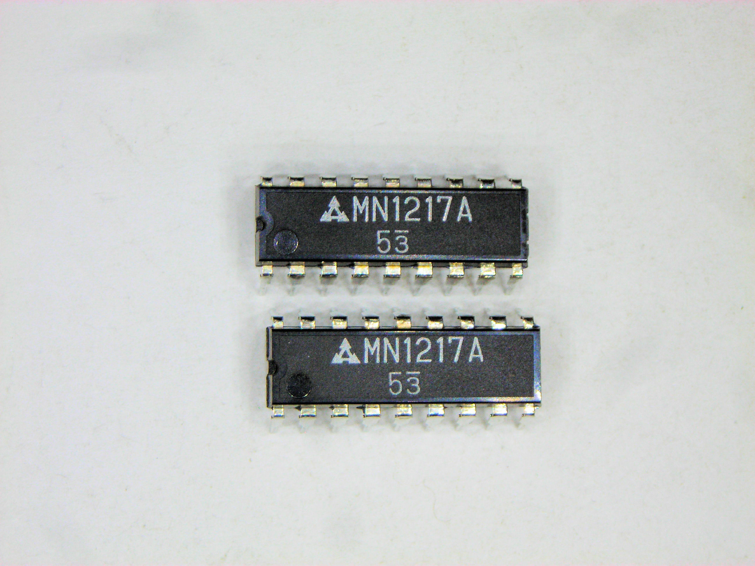 MN1217A           18P DIP