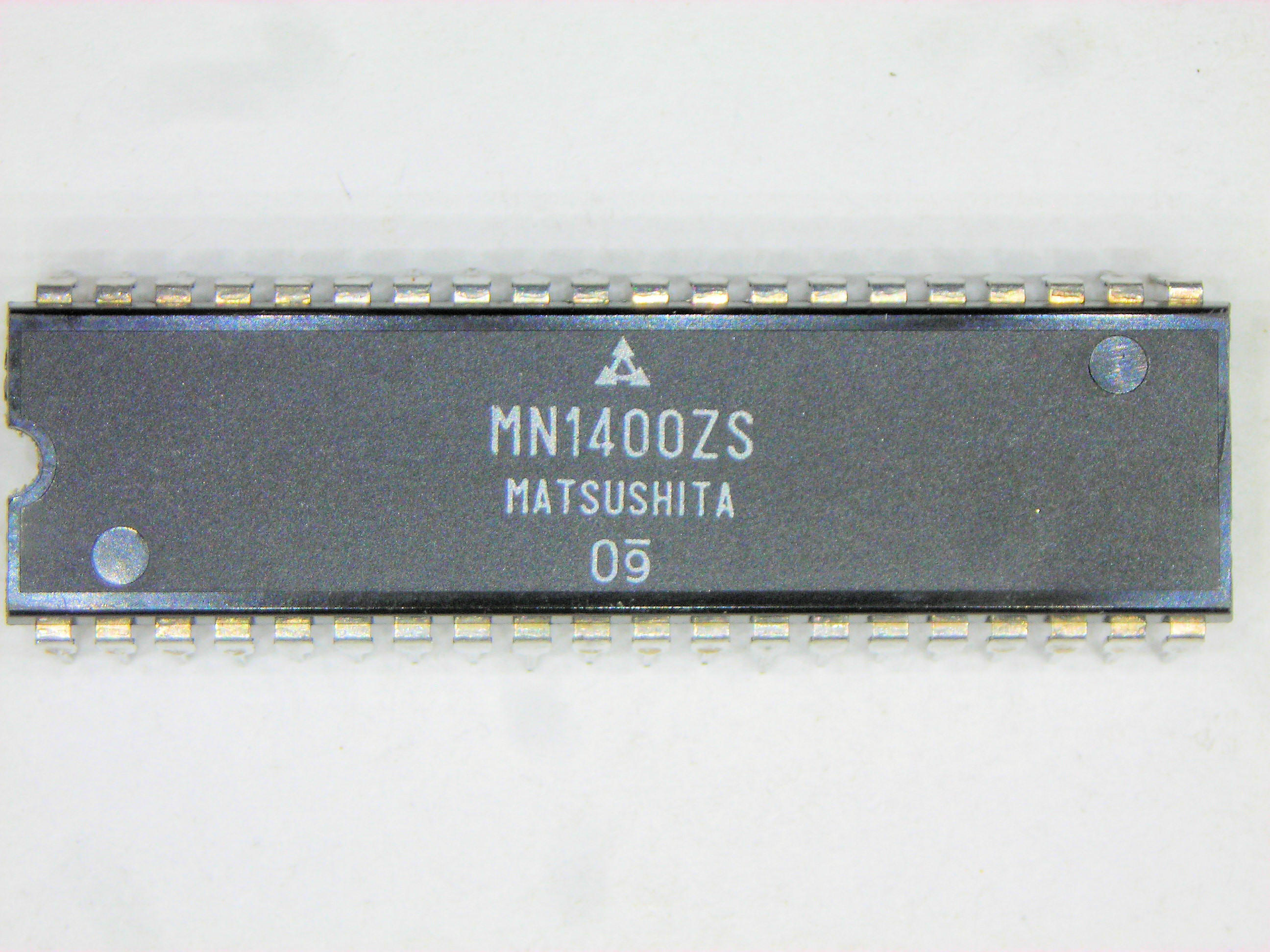 MN1400ZS  (EW) (VP)*  40P DIP