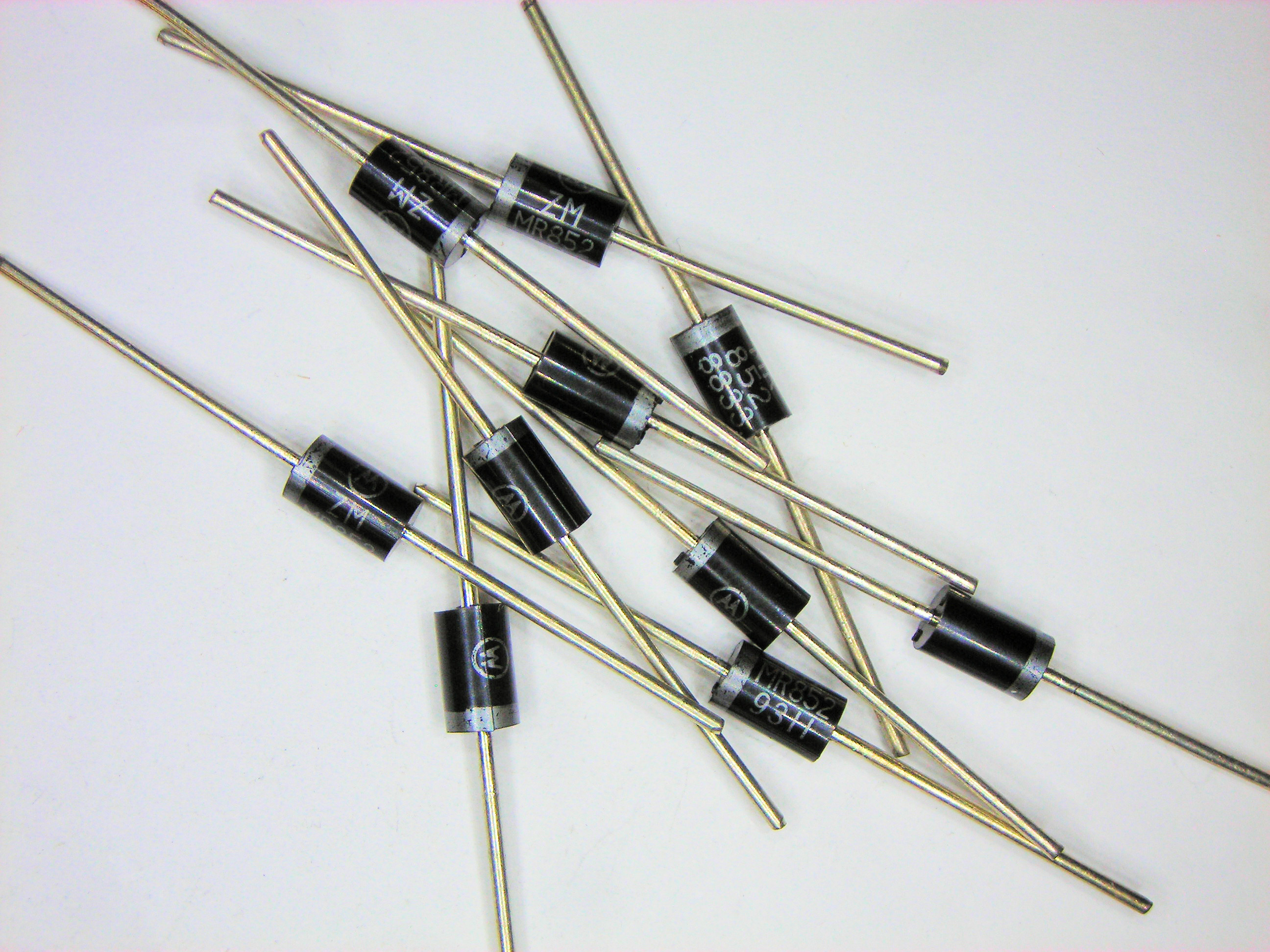 MR852 200V 3A  FAST  DIODE