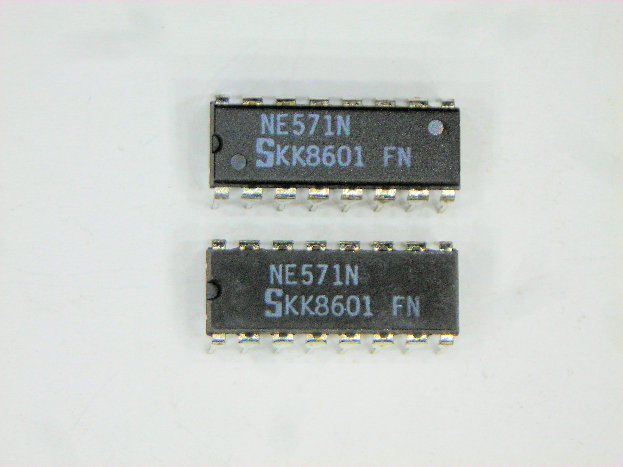 NE571N     16P DIP