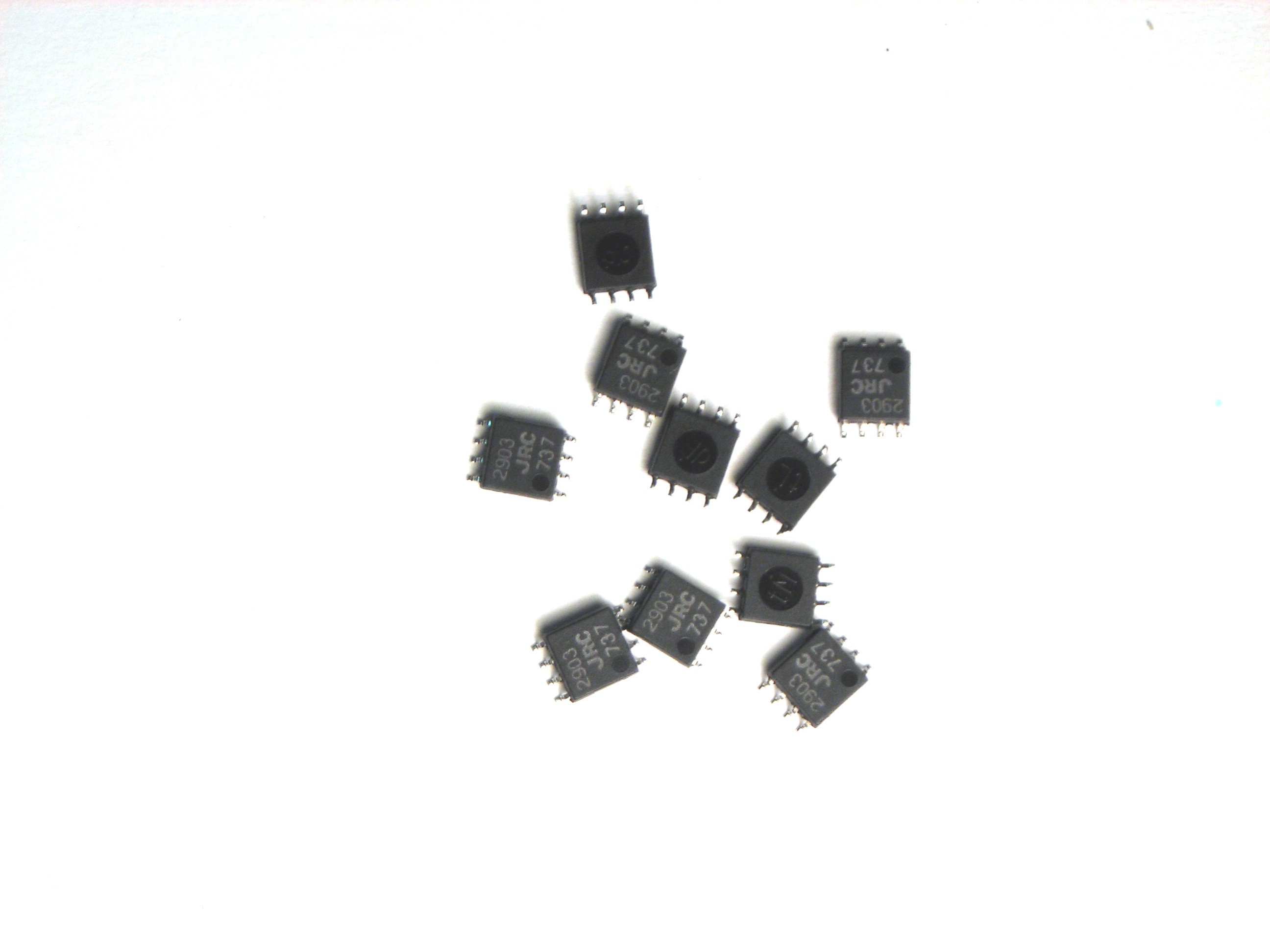 NJM2903M  2903      8P SMD