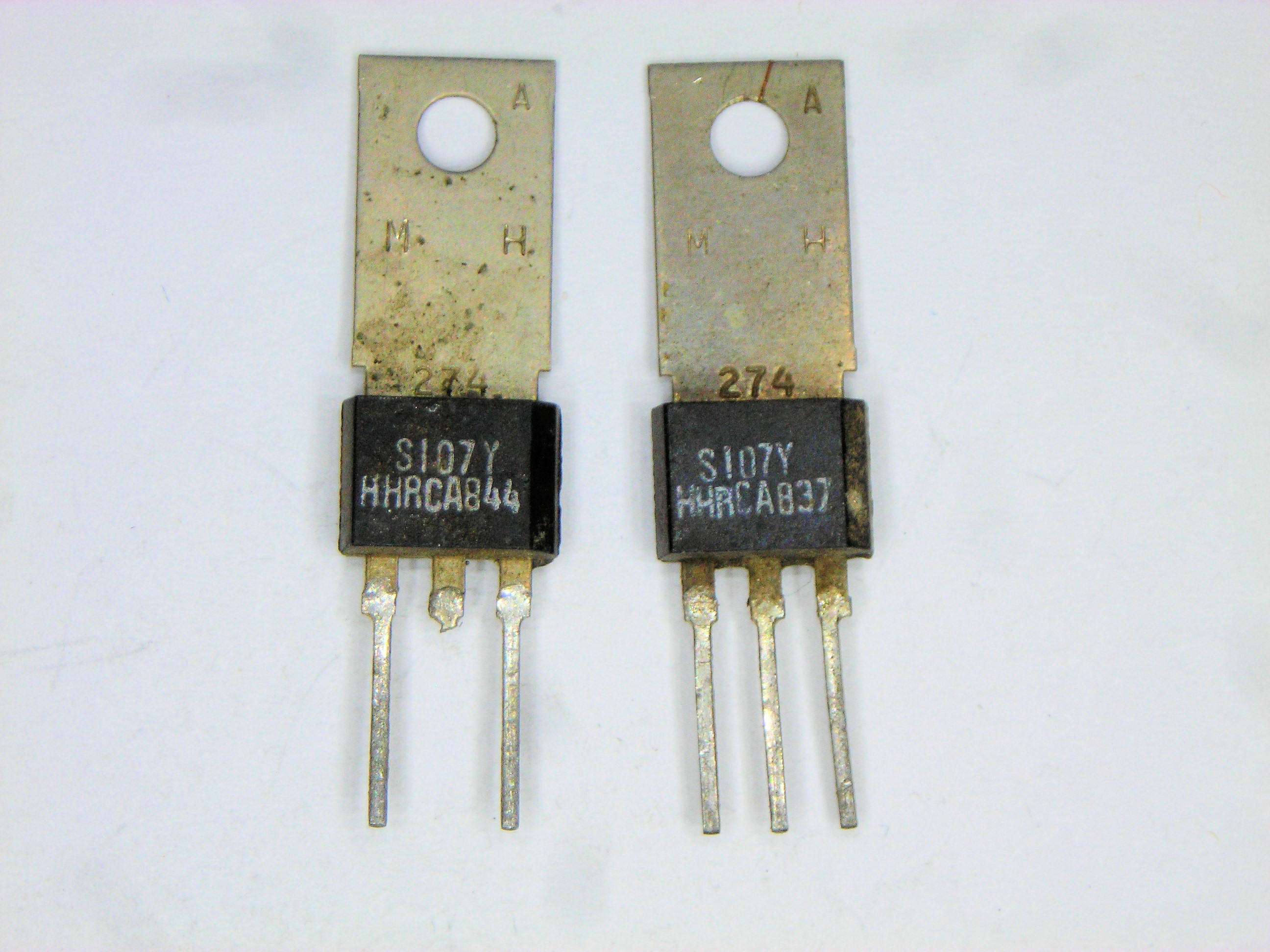 S107Y3  SCR 30V 4A  TO-202L