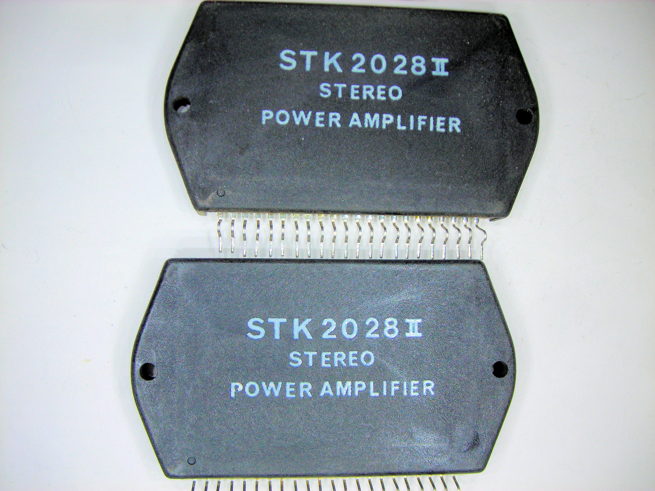 STK2028II          22P SIP