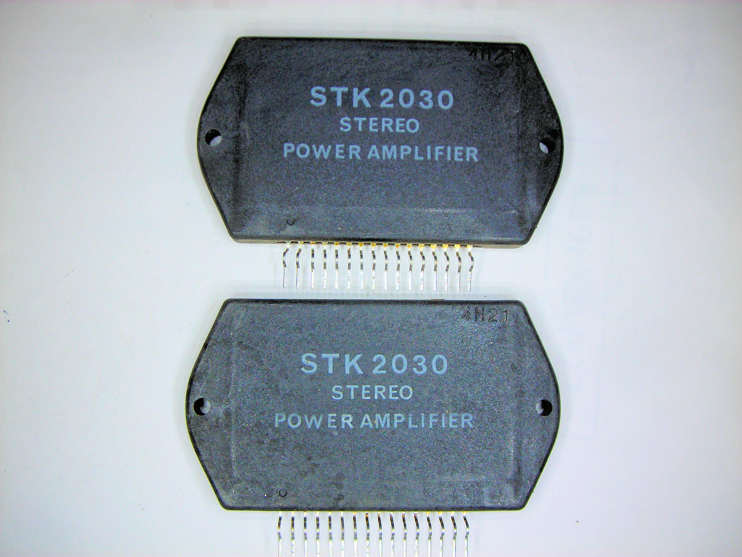 STK2030 ALT STK2040   16P SIP