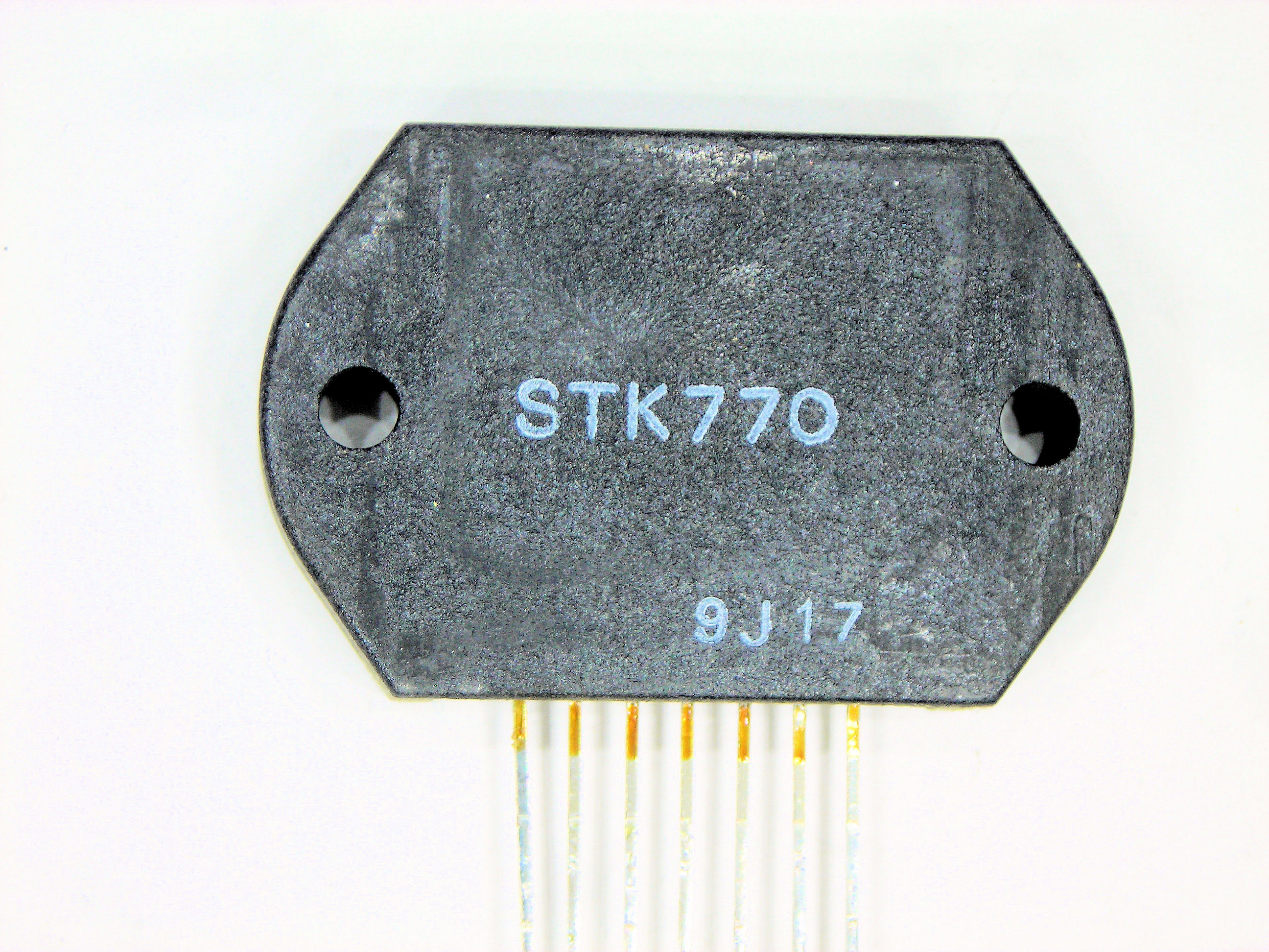 STK770            7P SIP