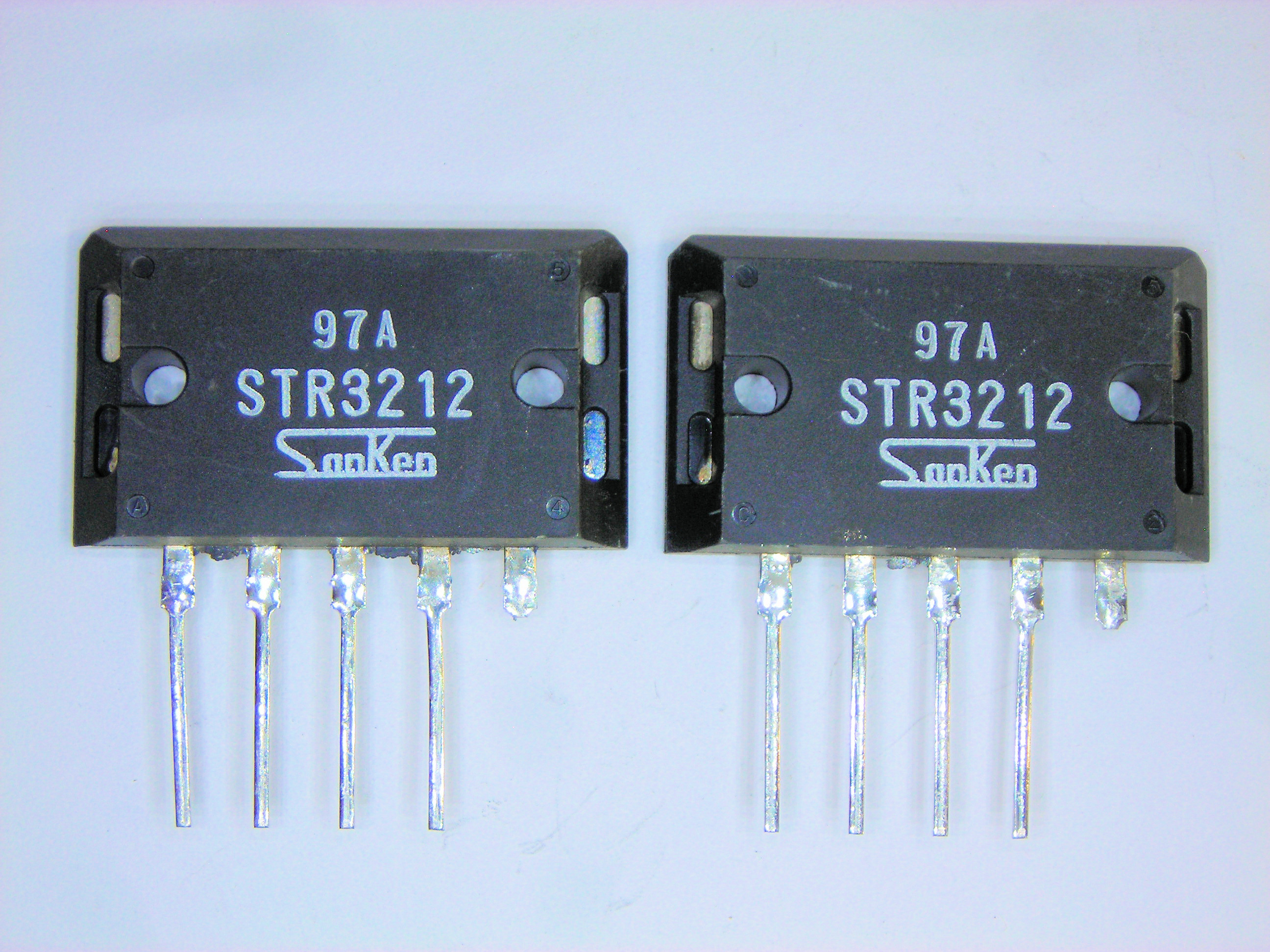 STR3212    4P SIP TB-34