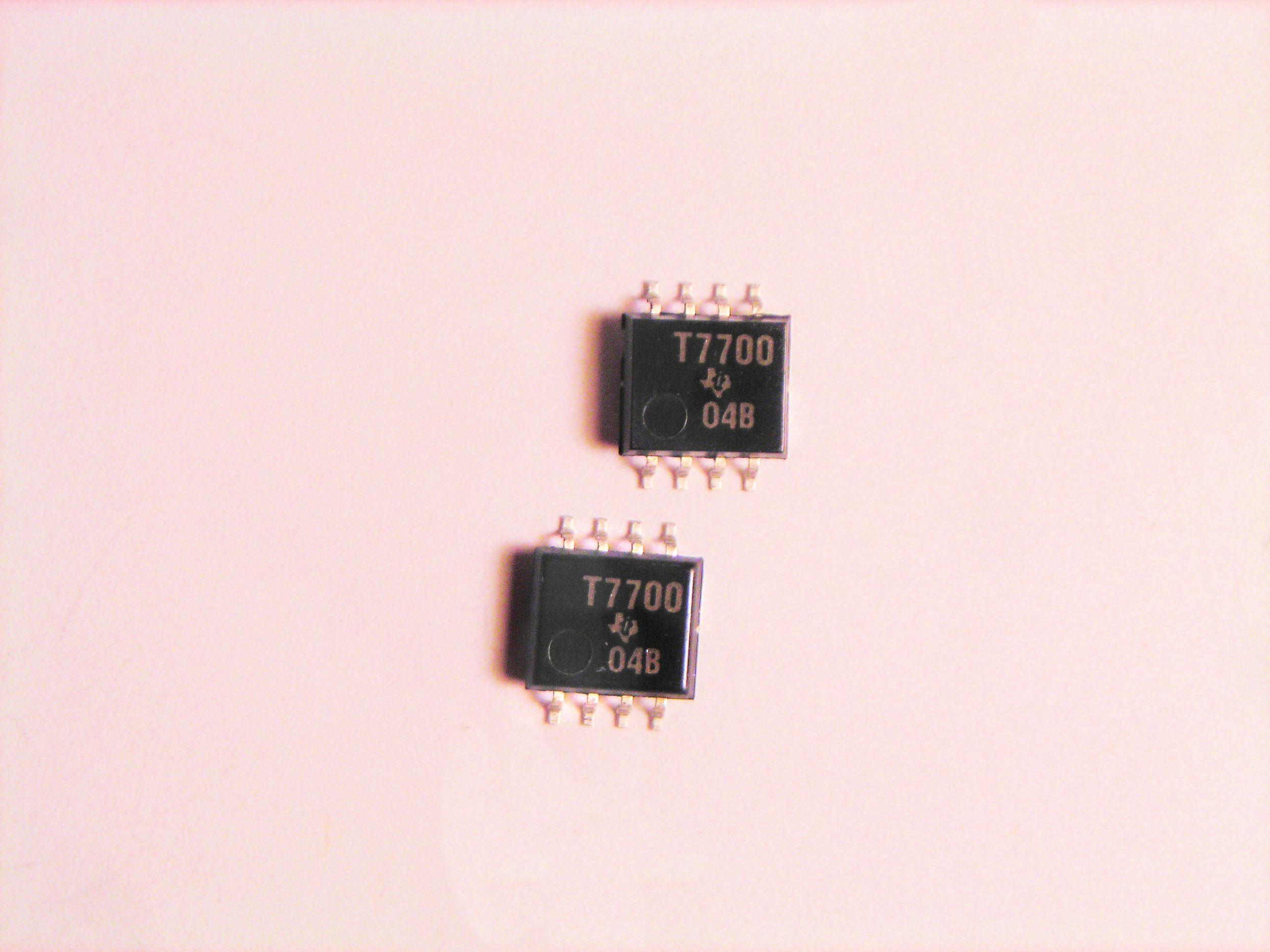 T7700    8P SMD