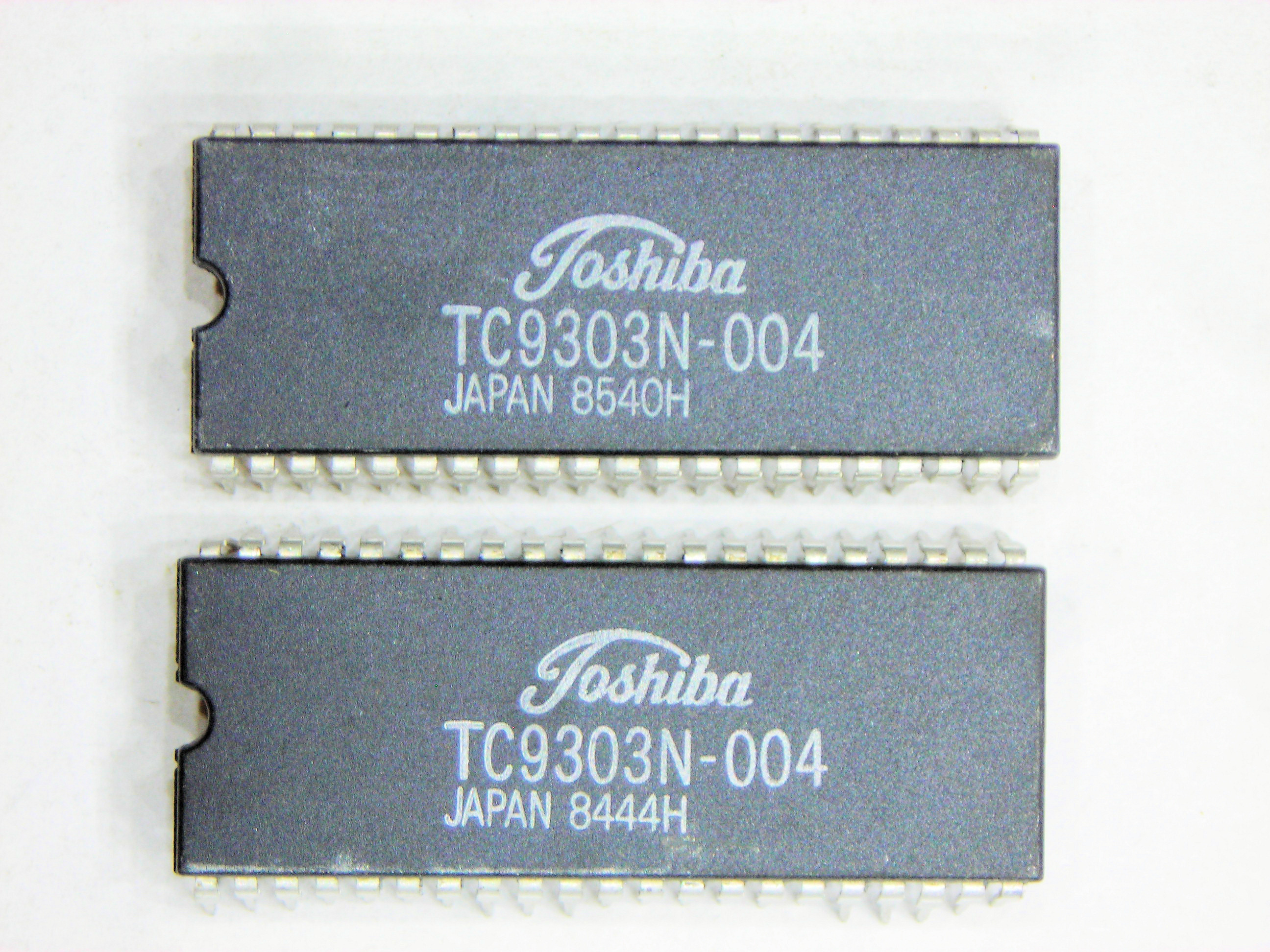 TC9303N-004        42P DIP