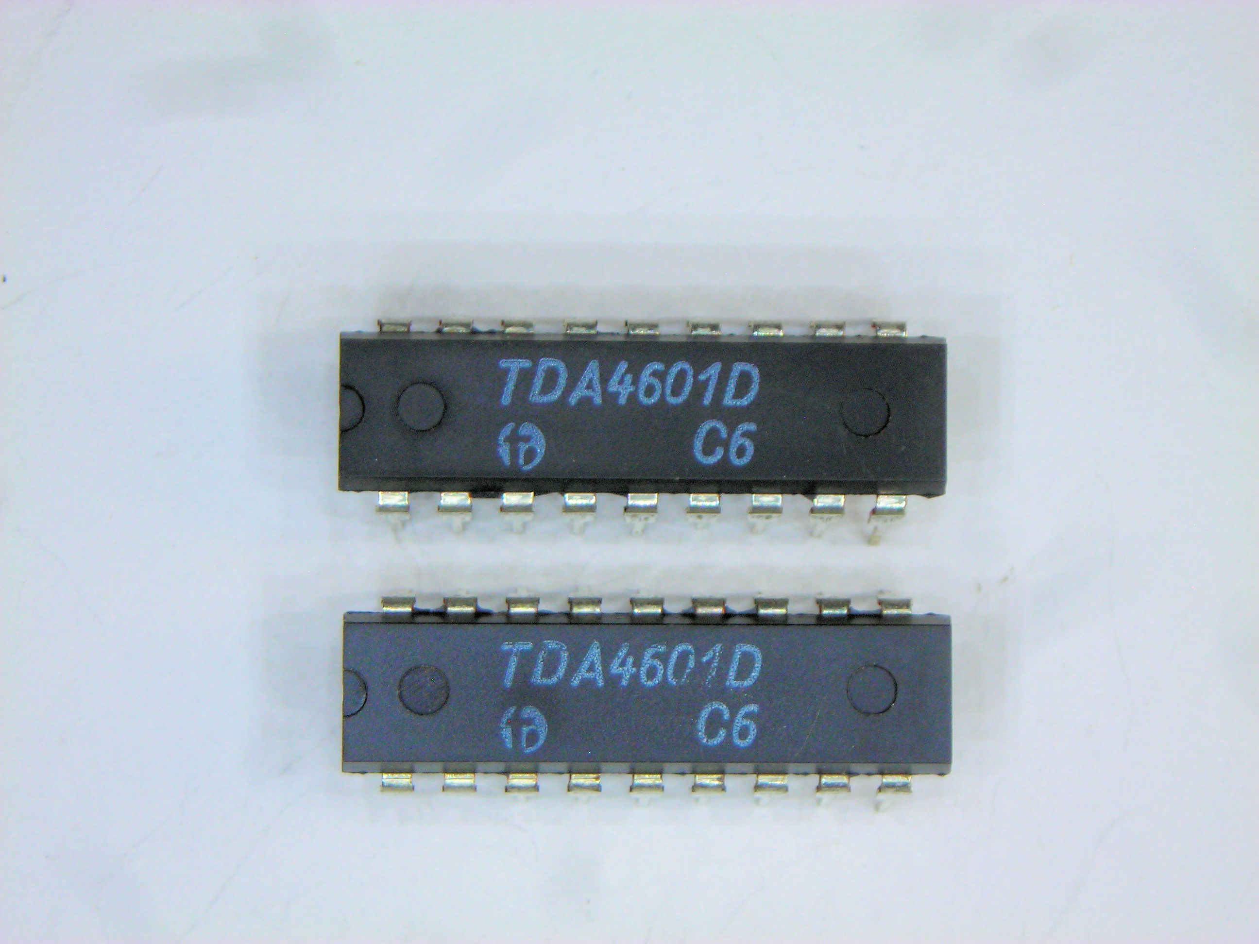 TDA4601D   D  VERSION  18P DIP