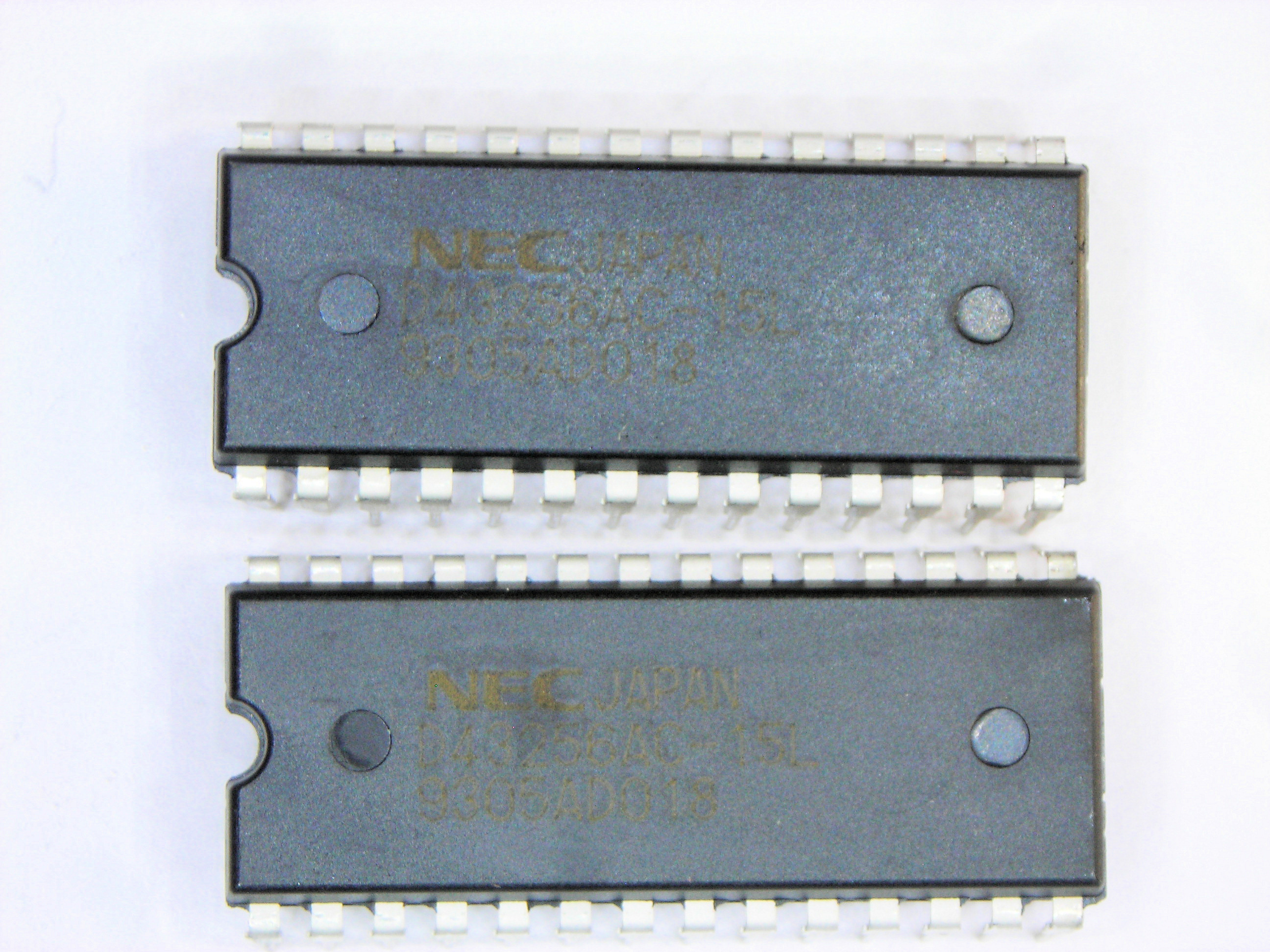 UPD43256C-15L  256K    28P DIP