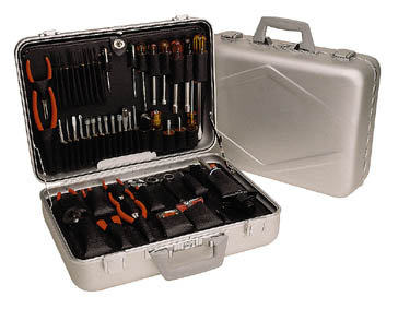 17 5/8" x12 5/8" x 5 3/4" Aluminum Attachê Tool Case - with Tool